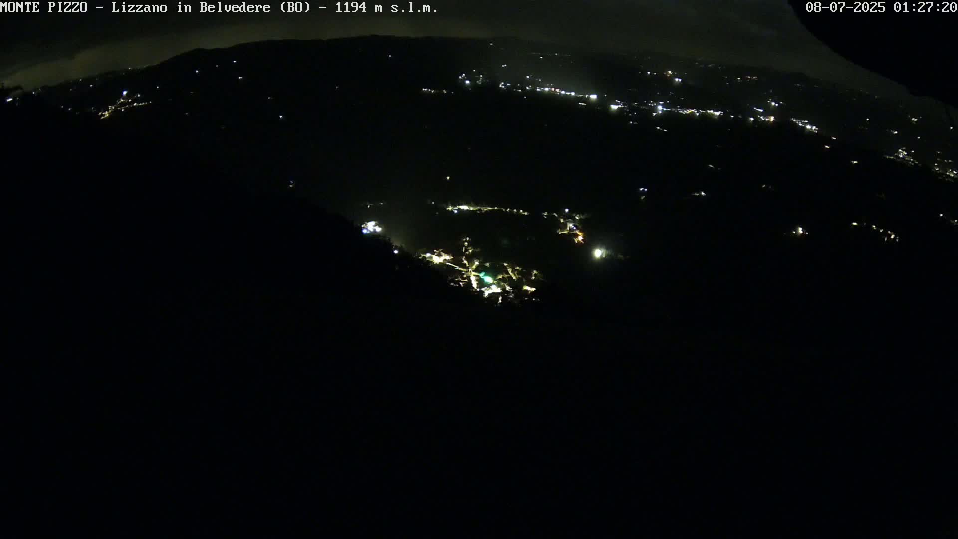 Parco Corno alle Scale, Mount Pizzo Paragliding Runway  Live Cam - Lizzano in Belvedere, Emilia-Romagna, Italy