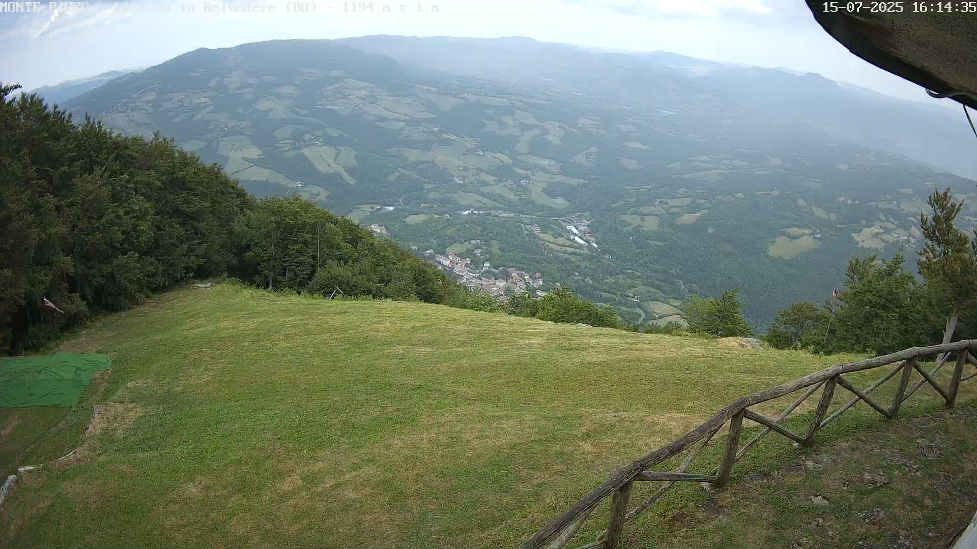 Parco Corno alle Scale, Mount Pizzo Paragliding Runway  Live Cam - Lizzano in Belvedere, Emilia-Romagna, Italy