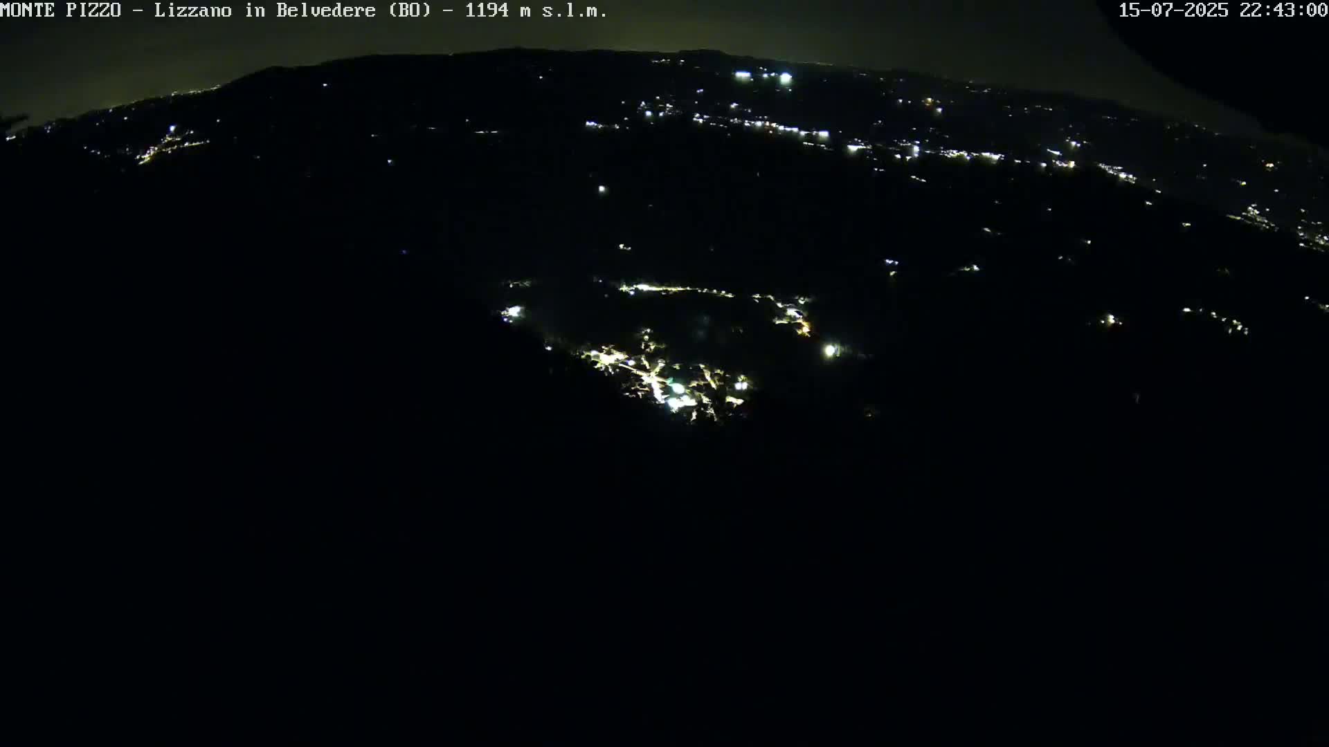 Parco Corno alle Scale, Mount Pizzo Paragliding Runway  Live Cam - Lizzano in Belvedere, Emilia-Romagna, Italy