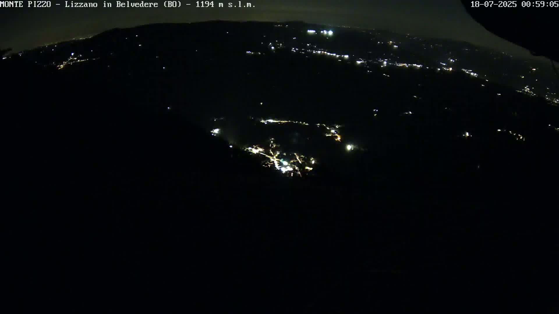 Parco Corno alle Scale, Mount Pizzo Paragliding Runway  Live Cam - Lizzano in Belvedere, Emilia-Romagna, Italy