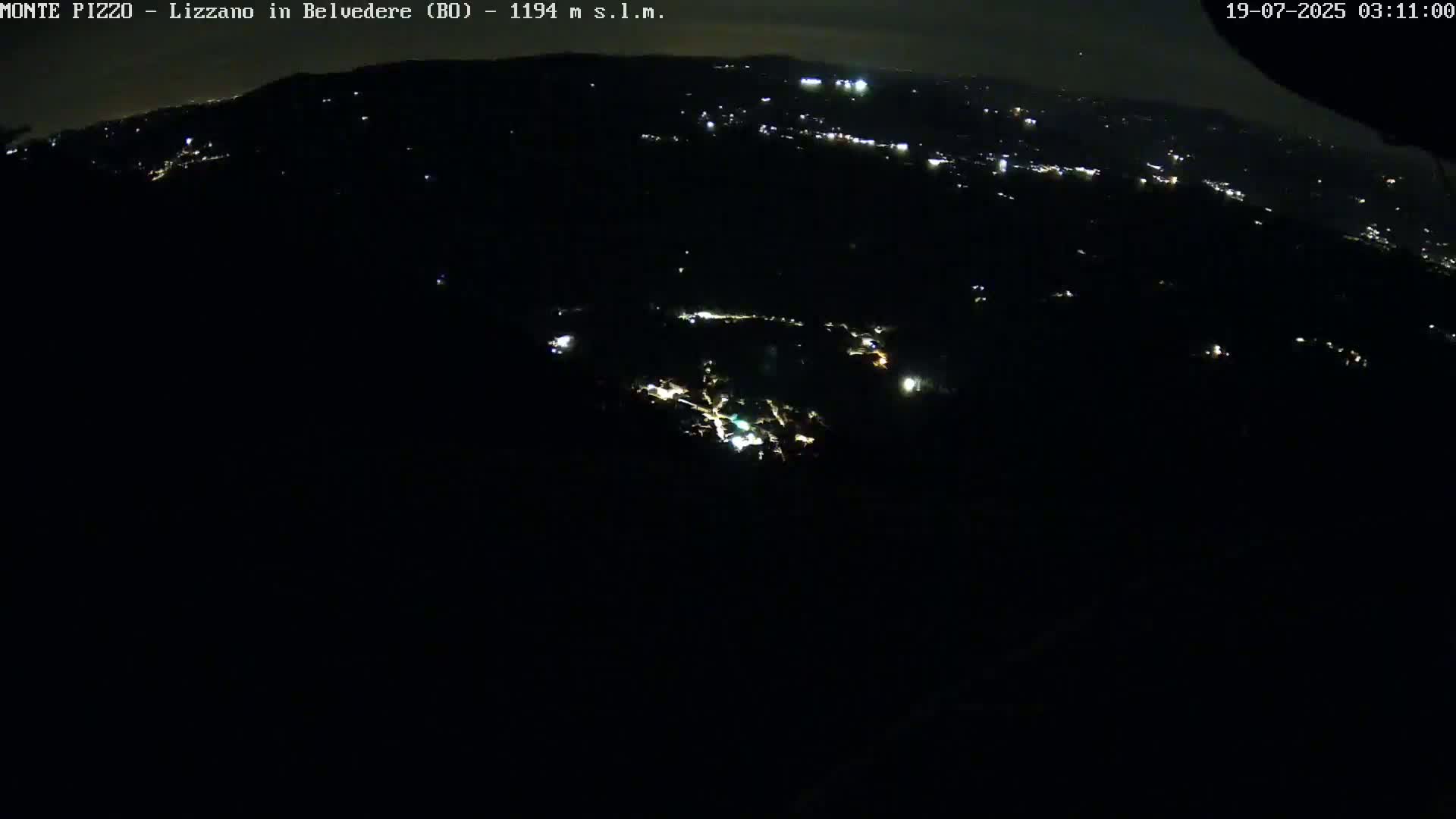 Parco Corno alle Scale, Mount Pizzo Paragliding Runway  Live Cam - Lizzano in Belvedere, Emilia-Romagna, Italy
