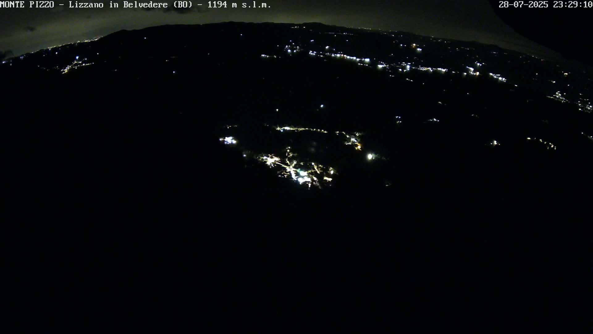 Parco Corno alle Scale, Mount Pizzo Paragliding Runway  Live Cam - Lizzano in Belvedere, Emilia-Romagna, Italy