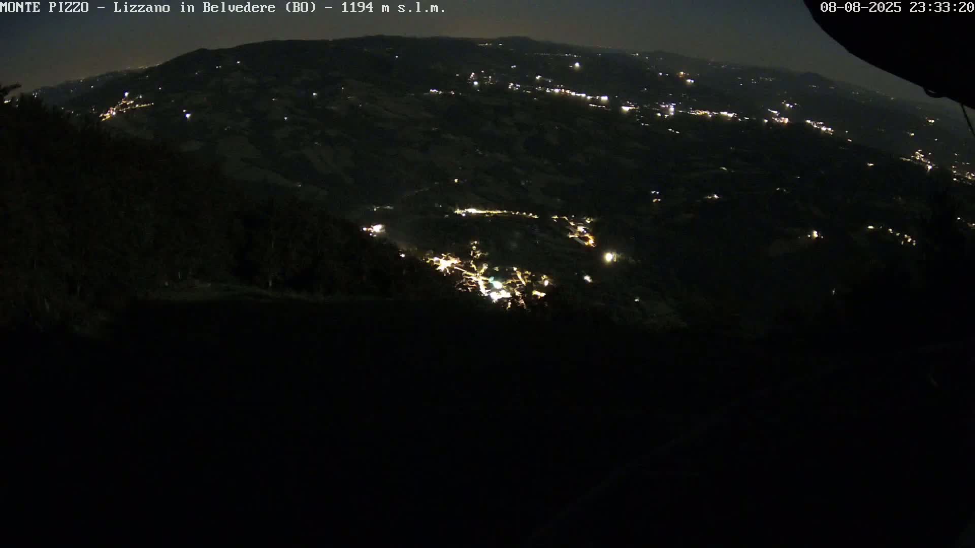 Parco Corno alle Scale, Mount Pizzo Paragliding Runway  Live Cam - Lizzano in Belvedere, Emilia-Romagna, Italy