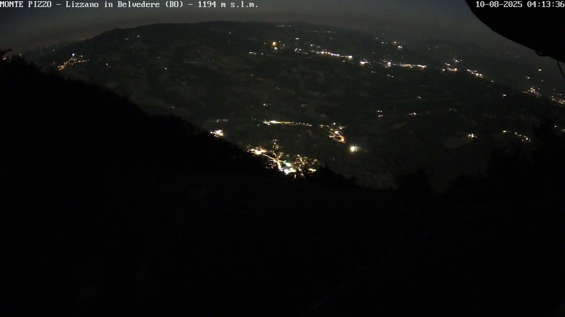 Parco Corno alle Scale, Mount Pizzo Paragliding Runway  Live Cam - Lizzano in Belvedere, Emilia-Romagna, Italy