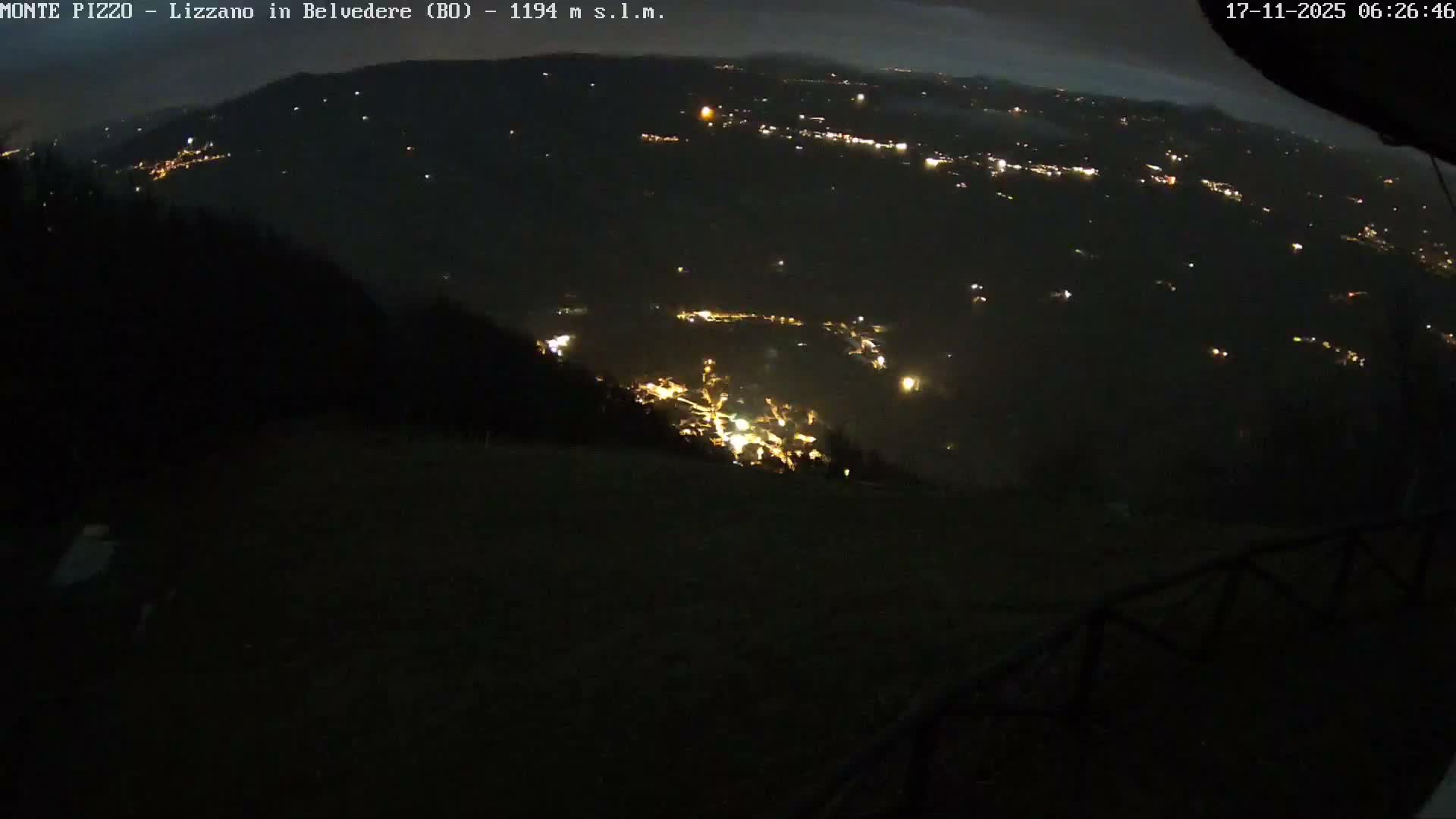 Parco Corno alle Scale, Mount Pizzo Paragliding Runway  Live Cam - Lizzano in Belvedere, Emilia-Romagna, Italy