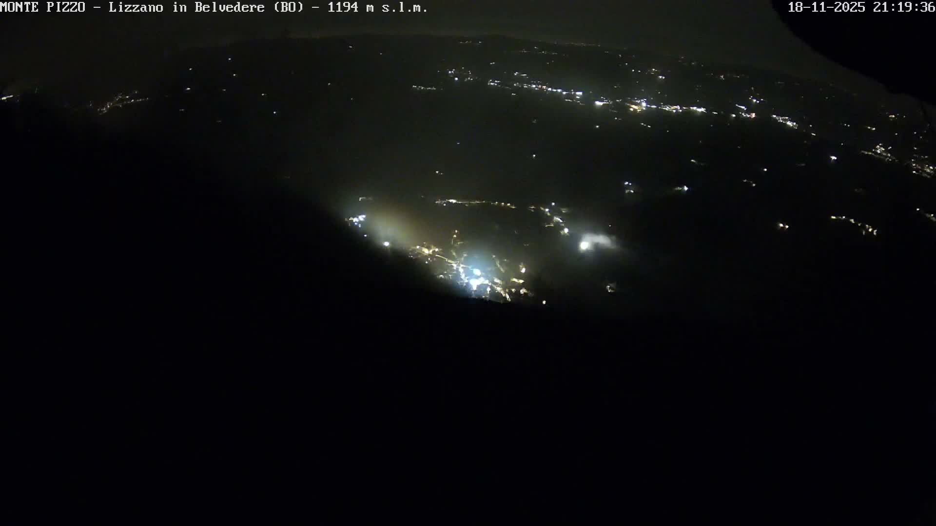 Parco Corno alle Scale, Mount Pizzo Paragliding Runway  Live Cam - Lizzano in Belvedere, Emilia-Romagna, Italy