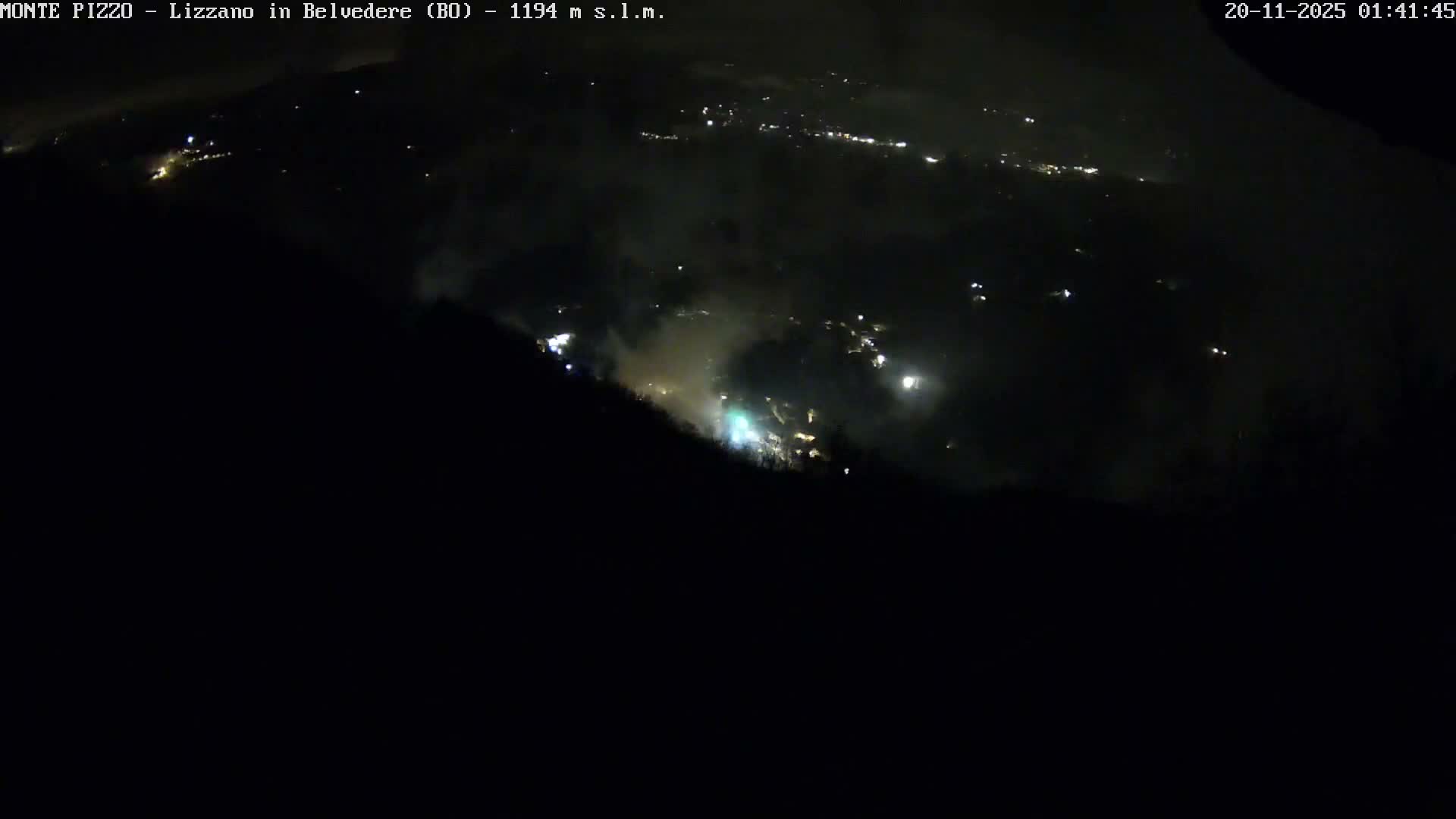 Parco Corno alle Scale, Mount Pizzo Paragliding Runway  Live Cam - Lizzano in Belvedere, Emilia-Romagna, Italy