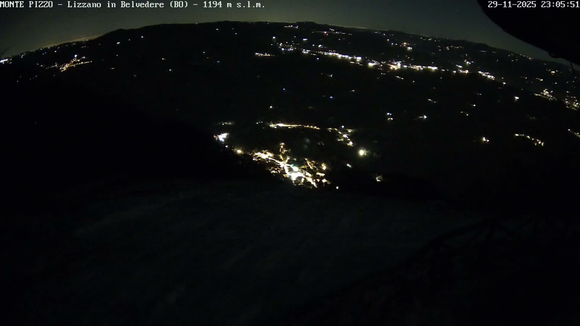 Parco Corno alle Scale, Mount Pizzo Paragliding Runway  Live Cam - Lizzano in Belvedere, Emilia-Romagna, Italy