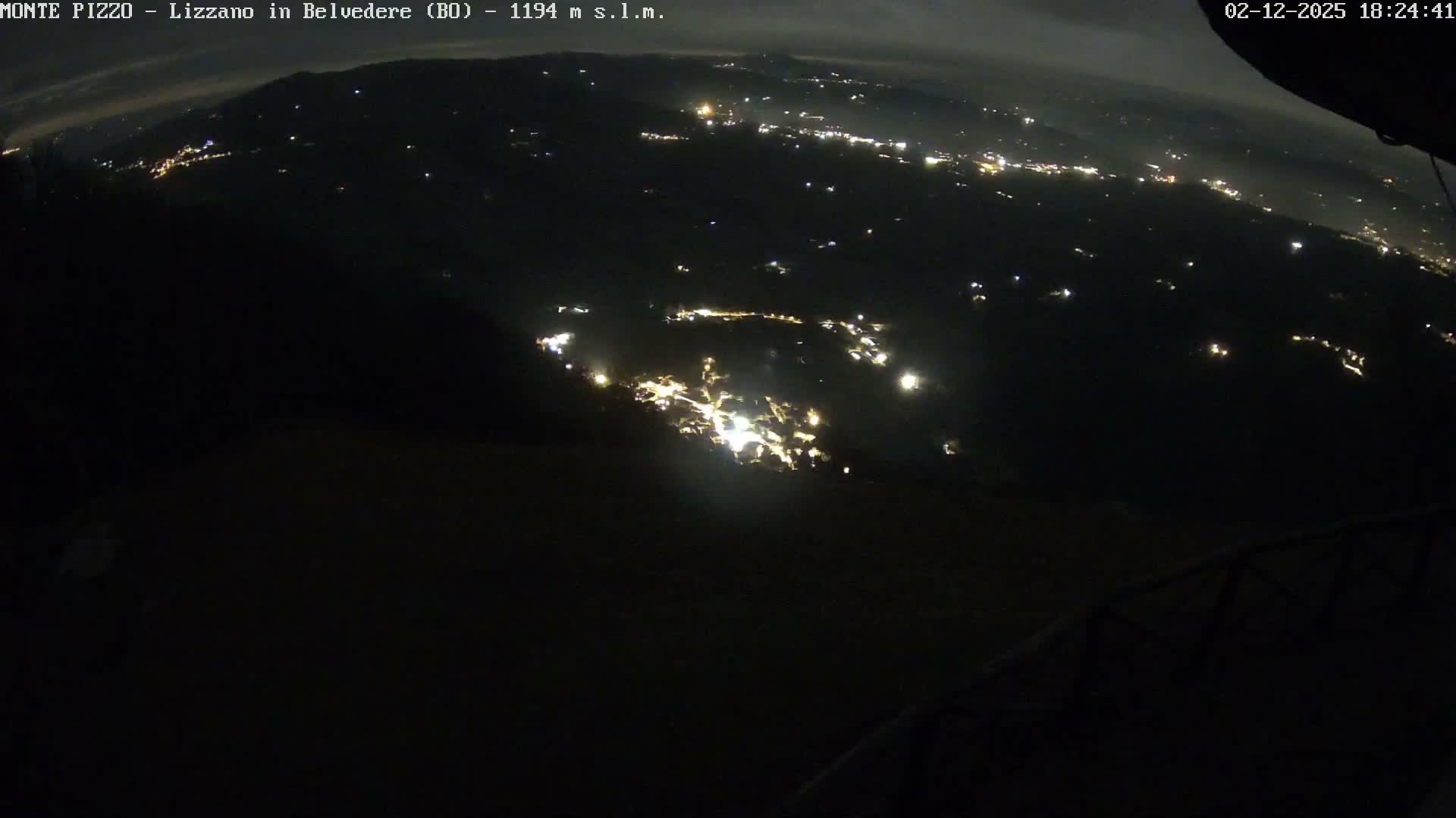 Parco Corno alle Scale, Mount Pizzo Paragliding Runway  Live Cam - Lizzano in Belvedere, Emilia-Romagna, Italy