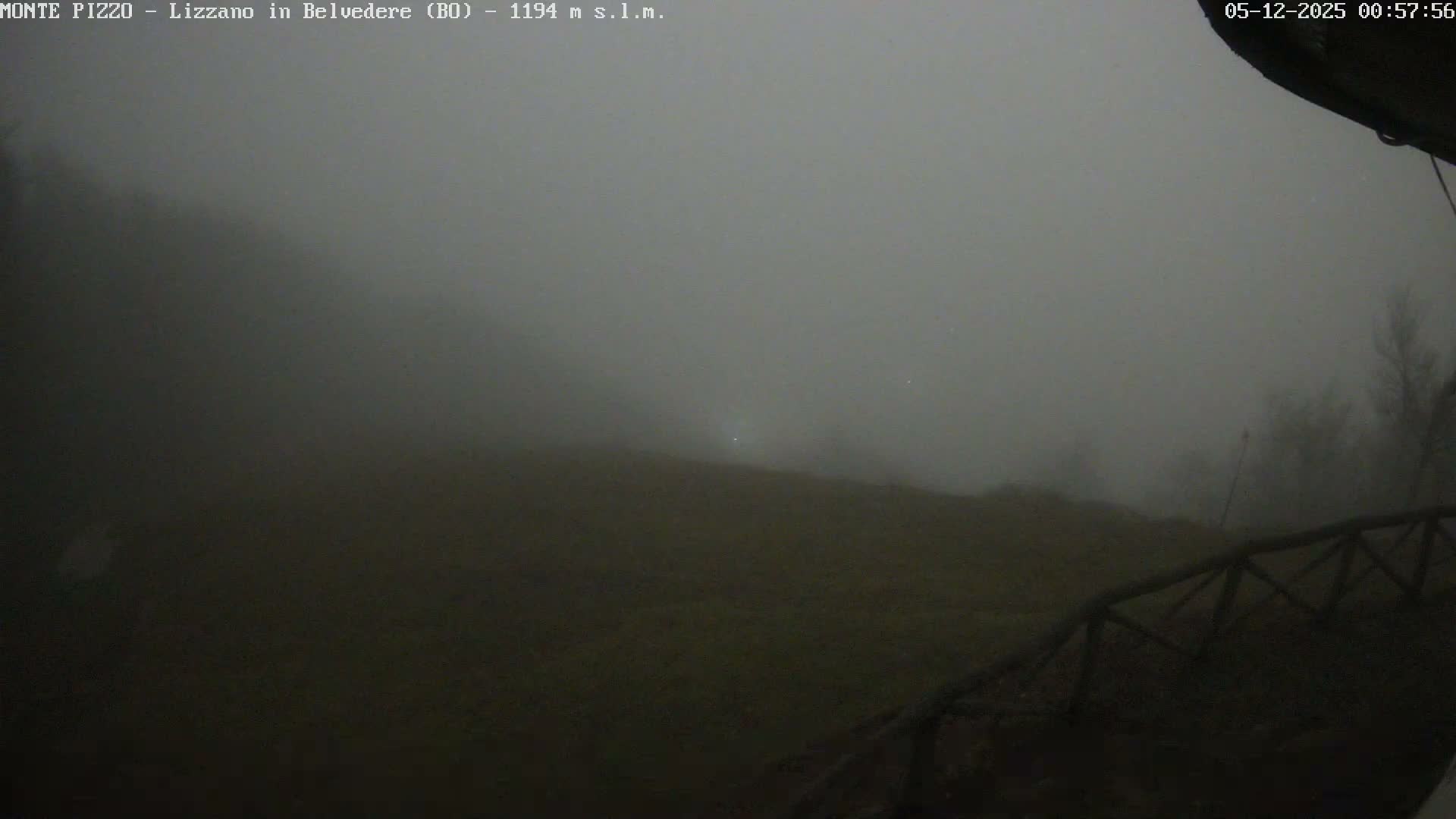 Parco Corno alle Scale, Mount Pizzo Paragliding Runway  Live Cam - Lizzano in Belvedere, Emilia-Romagna, Italy