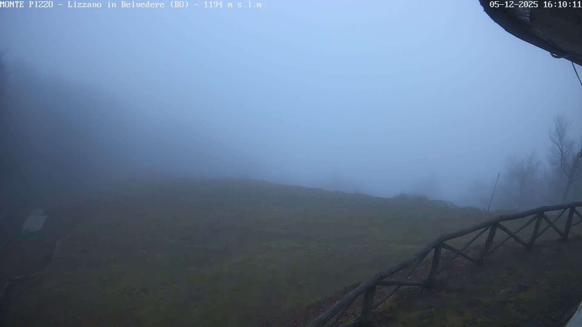 Parco Corno alle Scale, Mount Pizzo Paragliding Runway  Live Cam - Lizzano in Belvedere, Emilia-Romagna, Italy