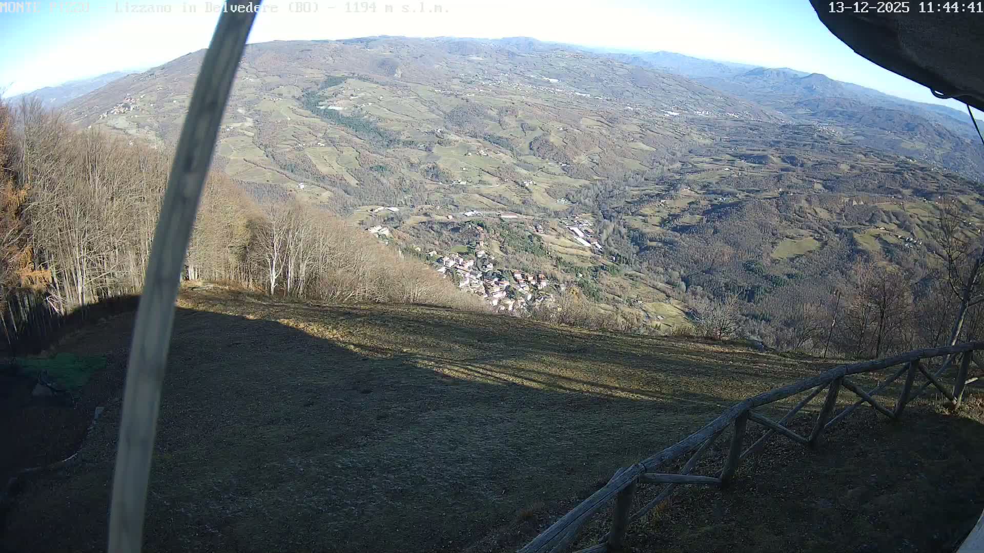 Parco Corno alle Scale, Mount Pizzo Paragliding Runway  Live Cam - Lizzano in Belvedere, Emilia-Romagna, Italy