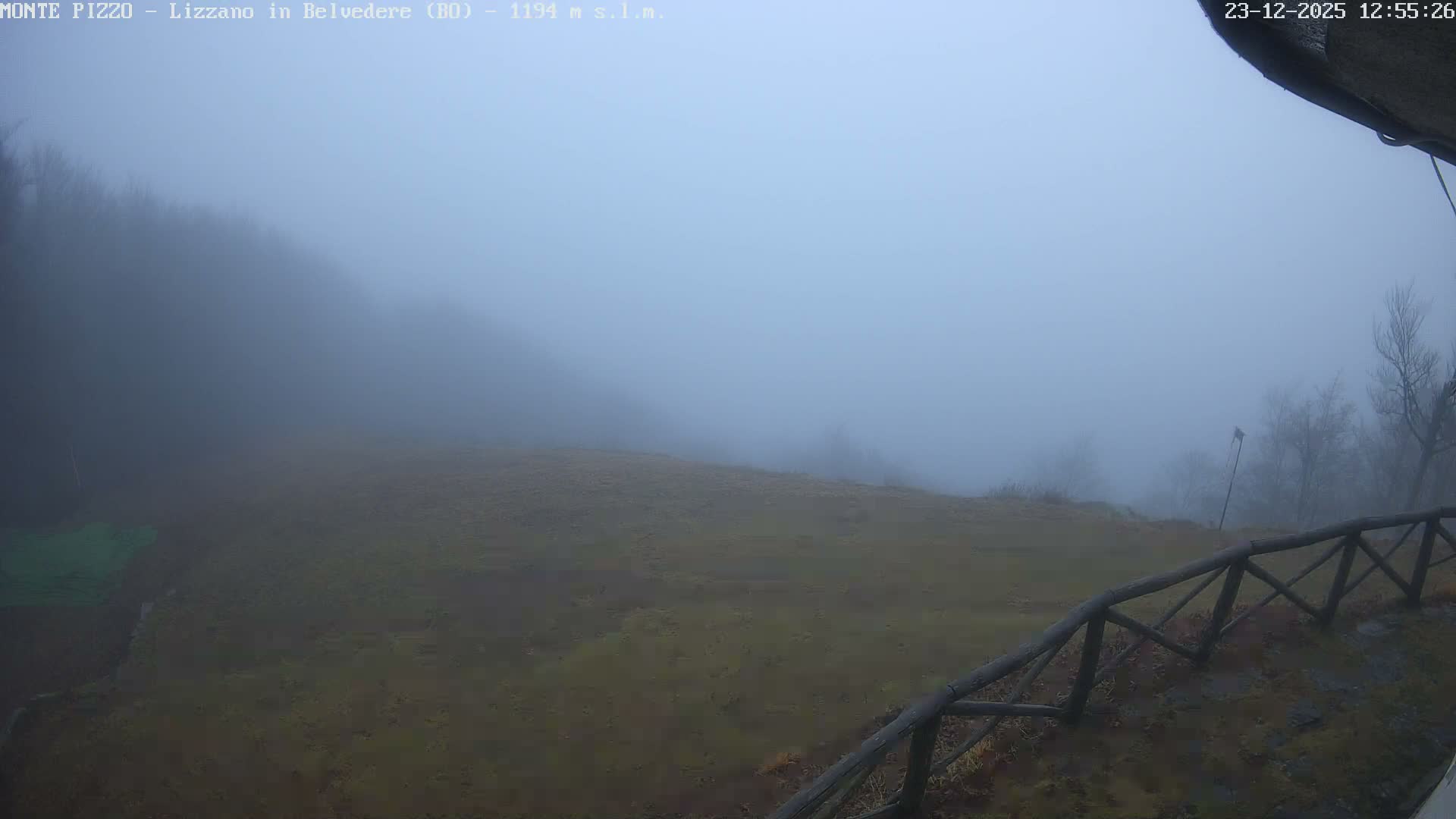 Parco Corno alle Scale, Mount Pizzo Paragliding Runway  Live Cam - Lizzano in Belvedere, Emilia-Romagna, Italy