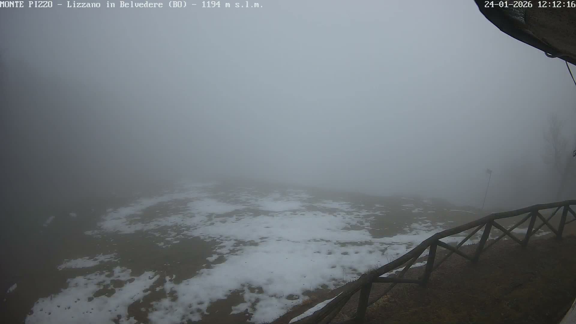 Parco Corno alle Scale, Mount Pizzo Paragliding Runway  Live Cam - Lizzano in Belvedere, Emilia-Romagna, Italy