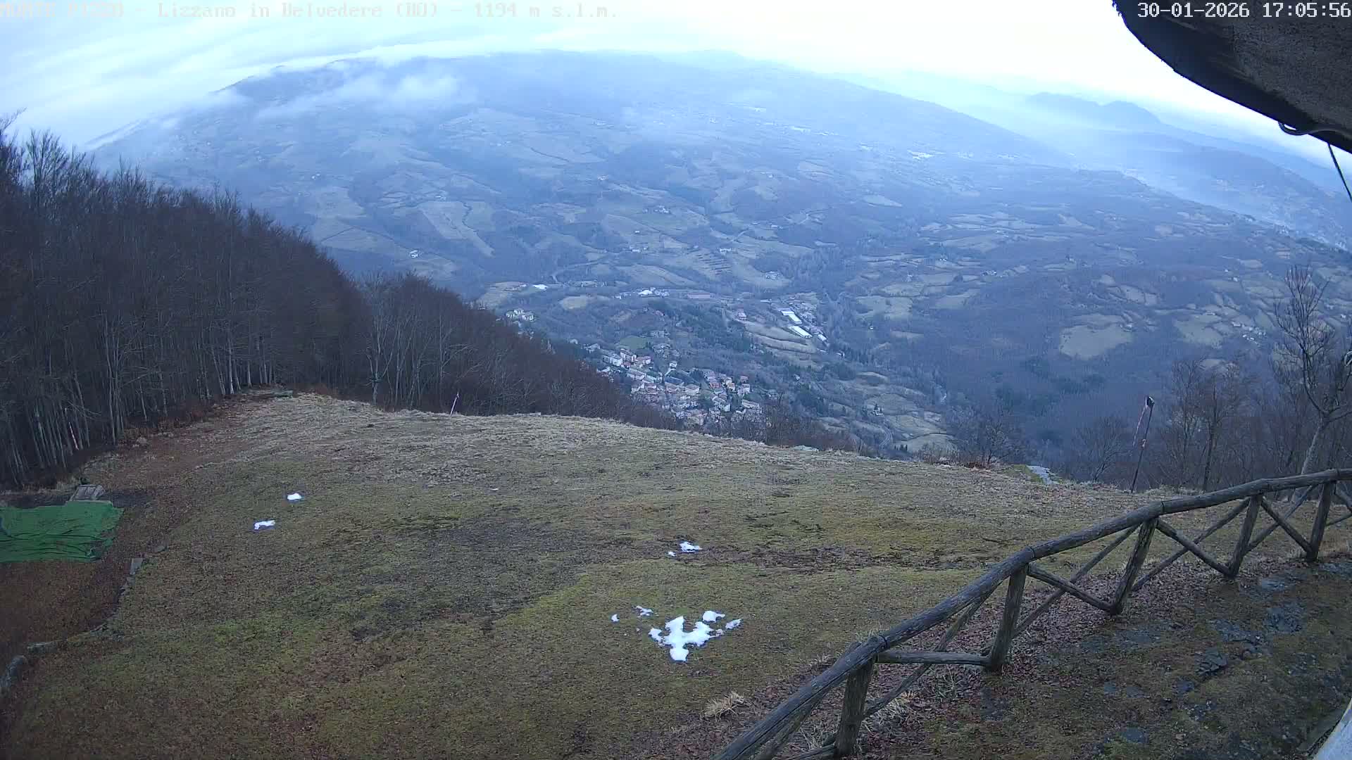 Parco Corno alle Scale, Mount Pizzo Paragliding Runway  Live Cam - Lizzano in Belvedere, Emilia-Romagna, Italy