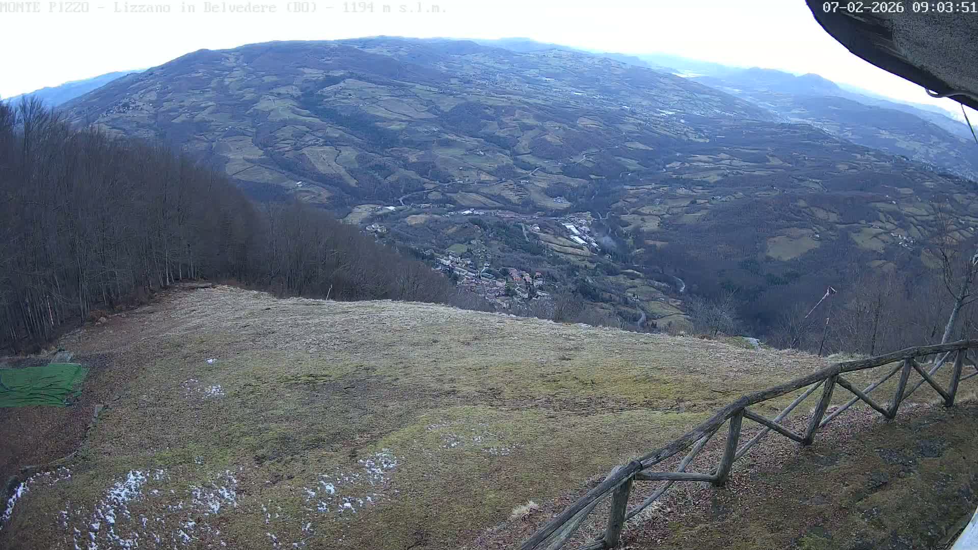 Parco Corno alle Scale, Mount Pizzo Paragliding Runway  Live Cam - Lizzano in Belvedere, Emilia-Romagna, Italy