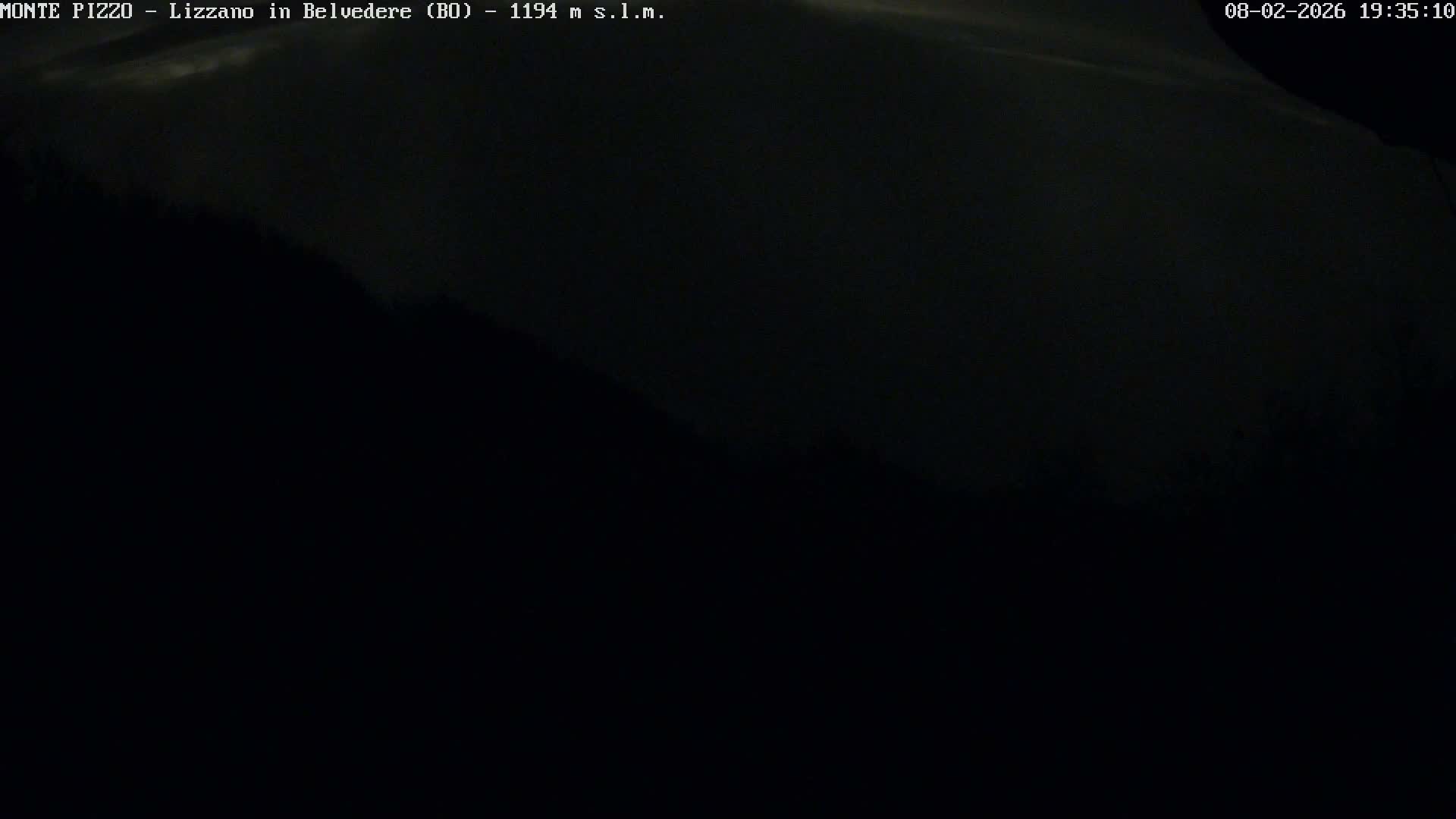 Parco Corno alle Scale, Mount Pizzo Paragliding Runway  Live Cam - Lizzano in Belvedere, Emilia-Romagna, Italy