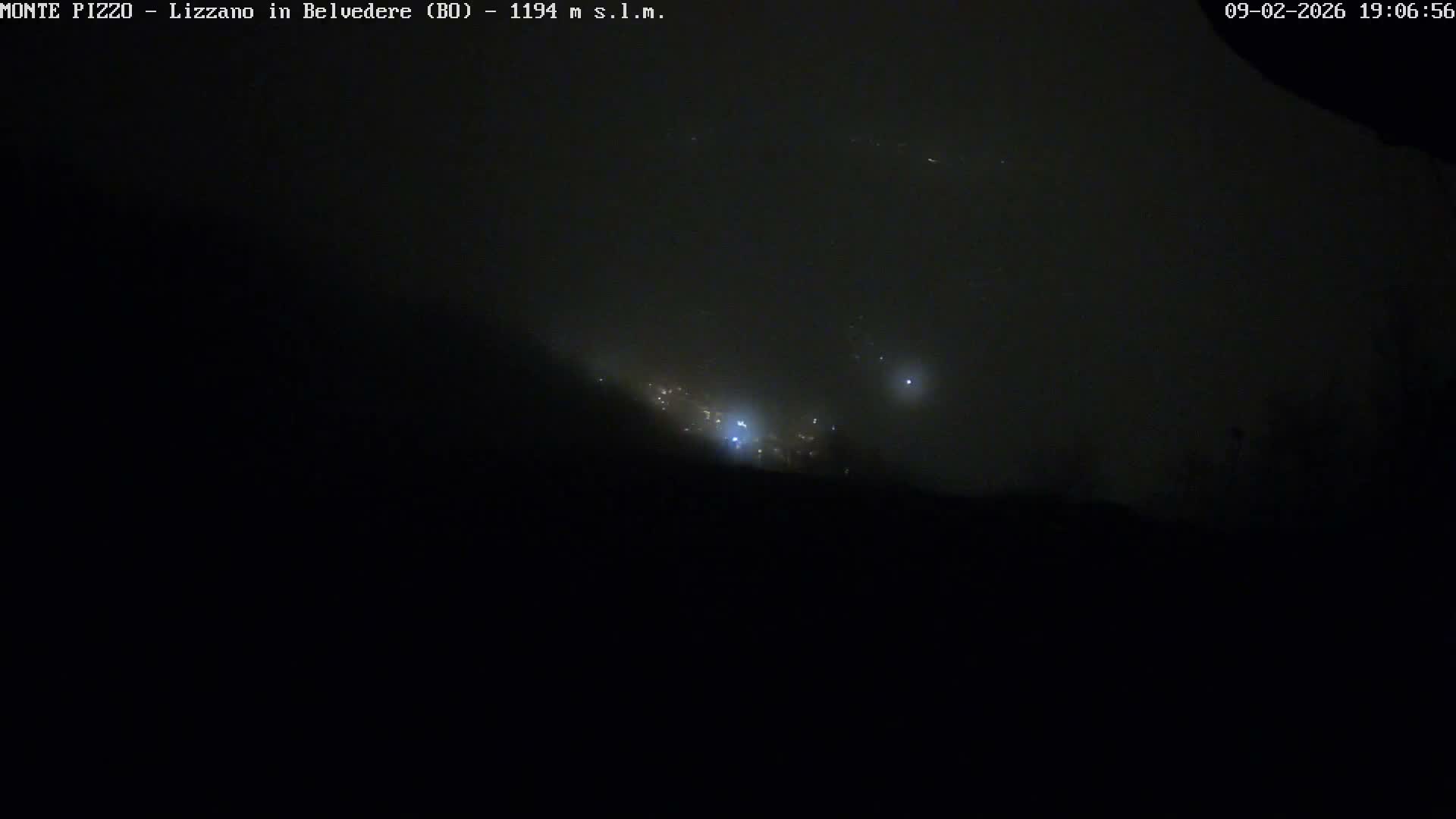 Parco Corno alle Scale, Mount Pizzo Paragliding Runway  Live Cam - Lizzano in Belvedere, Emilia-Romagna, Italy