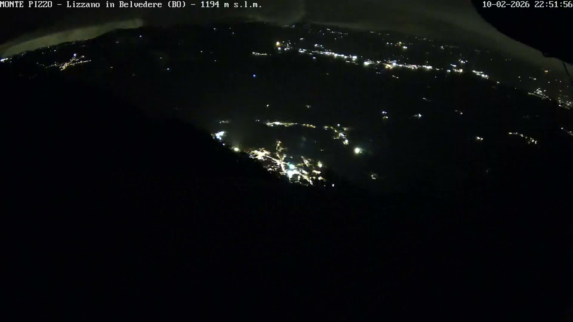 Parco Corno alle Scale, Mount Pizzo Paragliding Runway  Live Cam - Lizzano in Belvedere, Emilia-Romagna, Italy