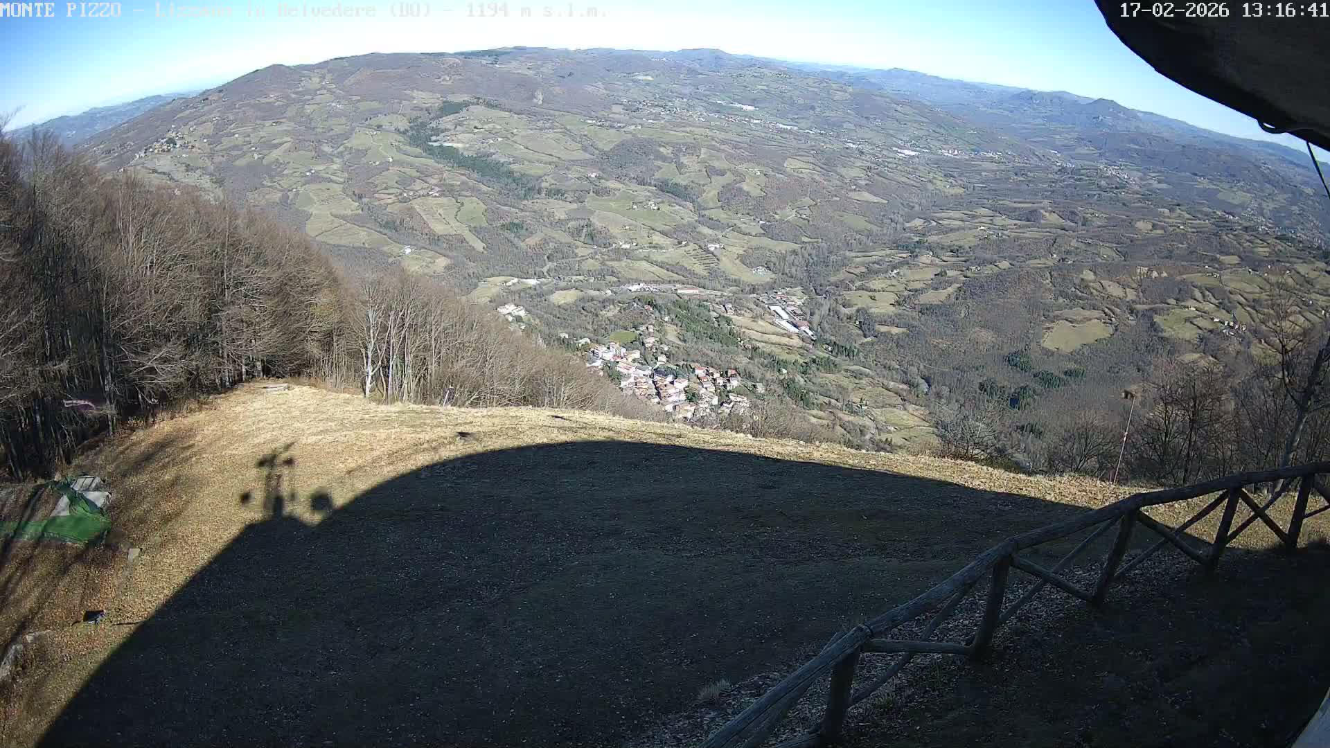 Parco Corno alle Scale, Mount Pizzo Paragliding Runway  Live Cam - Lizzano in Belvedere, Emilia-Romagna, Italy
