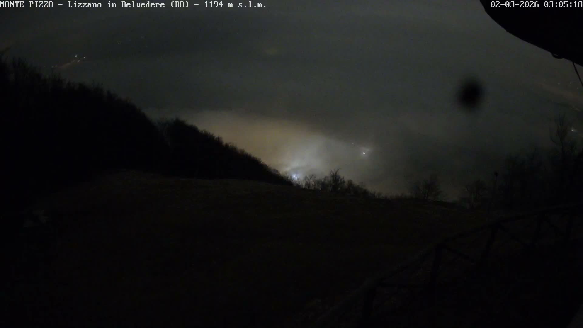 Parco Corno alle Scale, Mount Pizzo Paragliding Runway  Live Cam - Lizzano in Belvedere, Emilia-Romagna, Italy