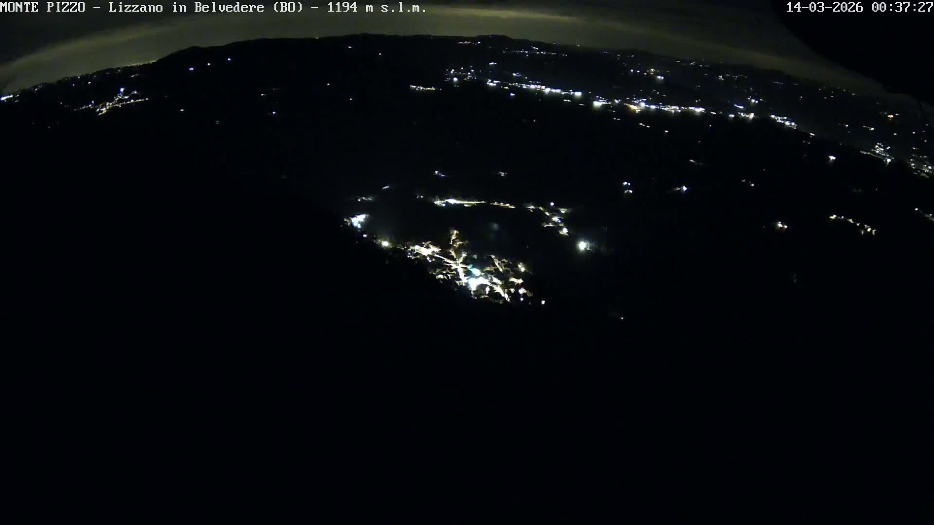 Parco Corno alle Scale, Mount Pizzo Paragliding Runway  Live Cam - Lizzano in Belvedere, Emilia-Romagna, Italy