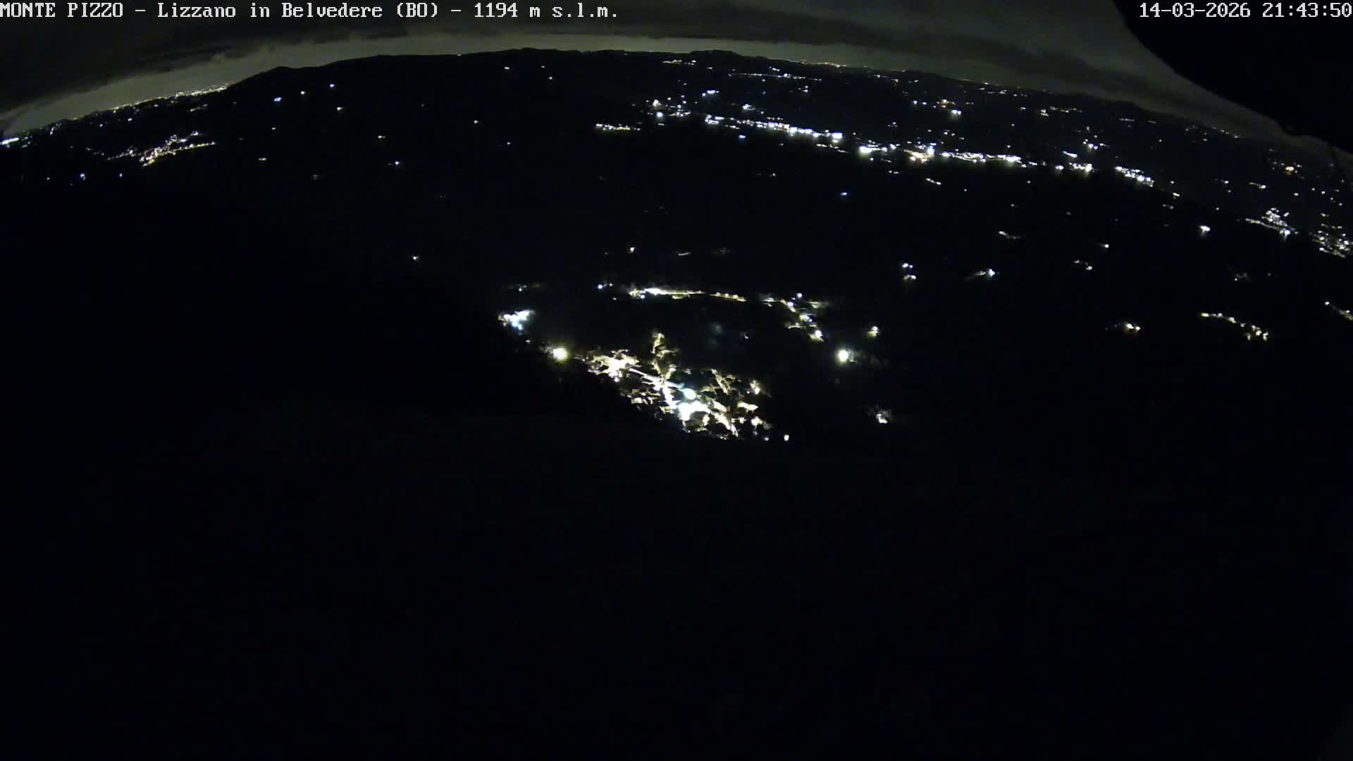 Parco Corno alle Scale, Mount Pizzo Paragliding Runway  Live Cam - Lizzano in Belvedere, Emilia-Romagna, Italy