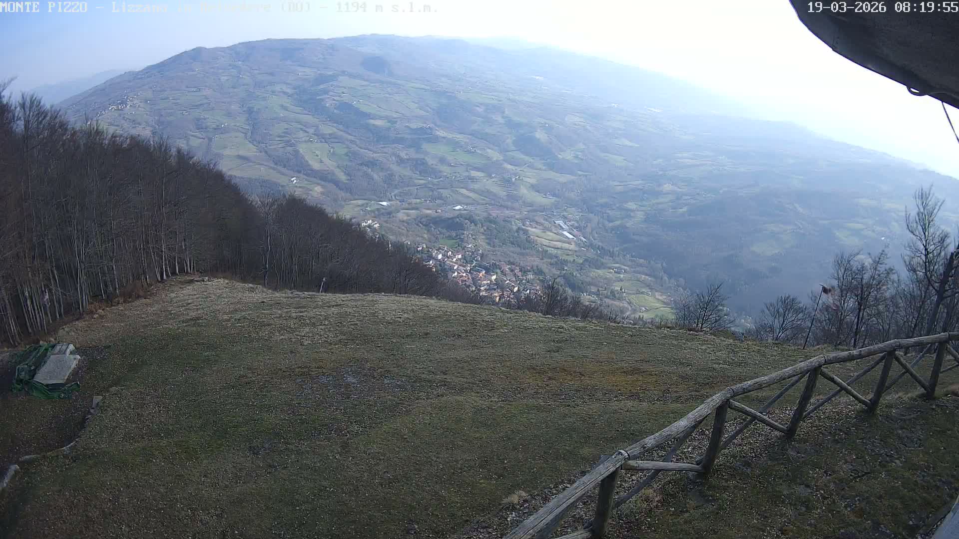 Parco Corno alle Scale, Mount Pizzo Paragliding Runway  Live Cam - Lizzano in Belvedere, Emilia-Romagna, Italy