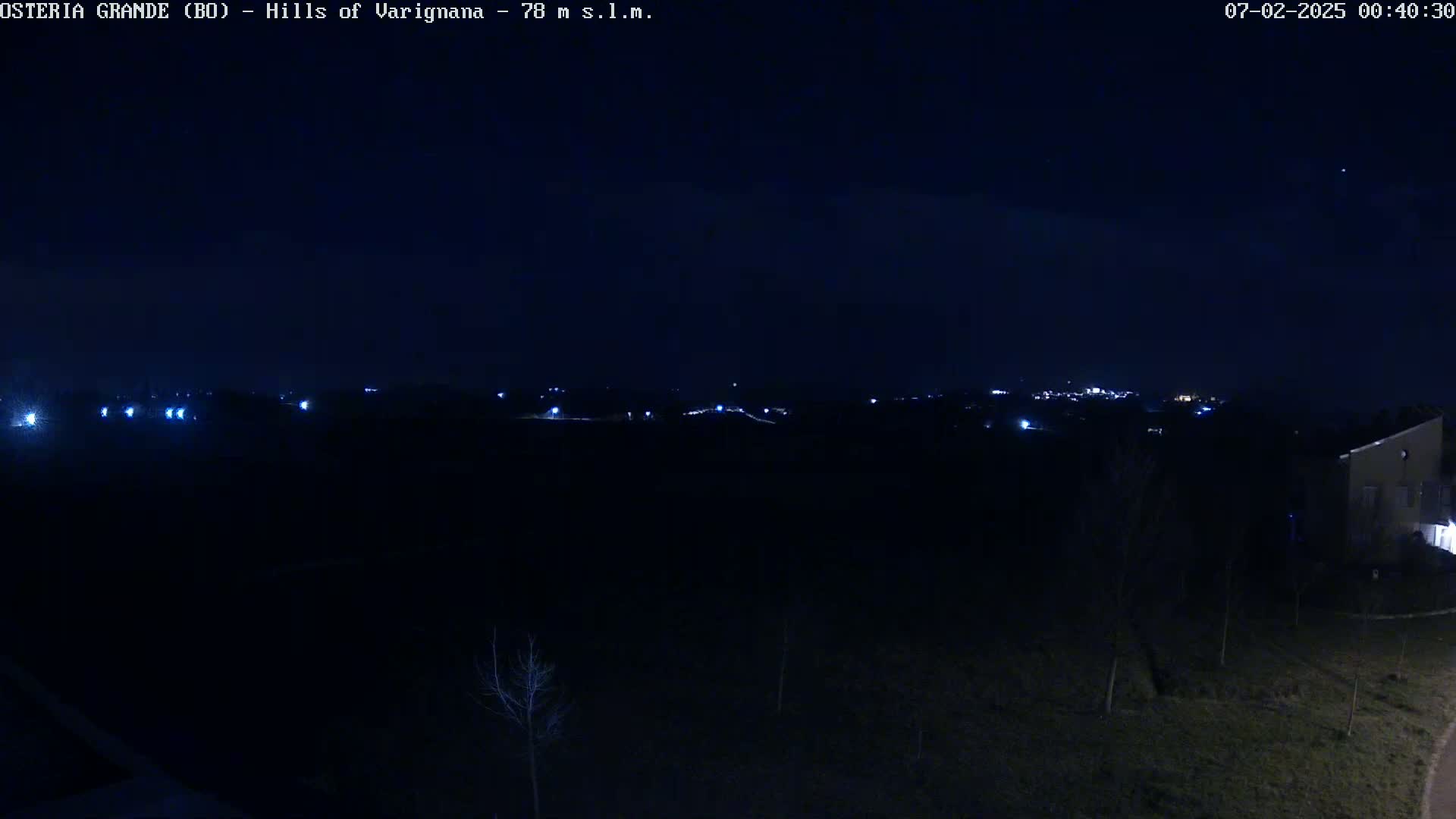 Osteria Grande, Castle San Pietro Live Cam - Bologna, Emilia-Romagna, Italy