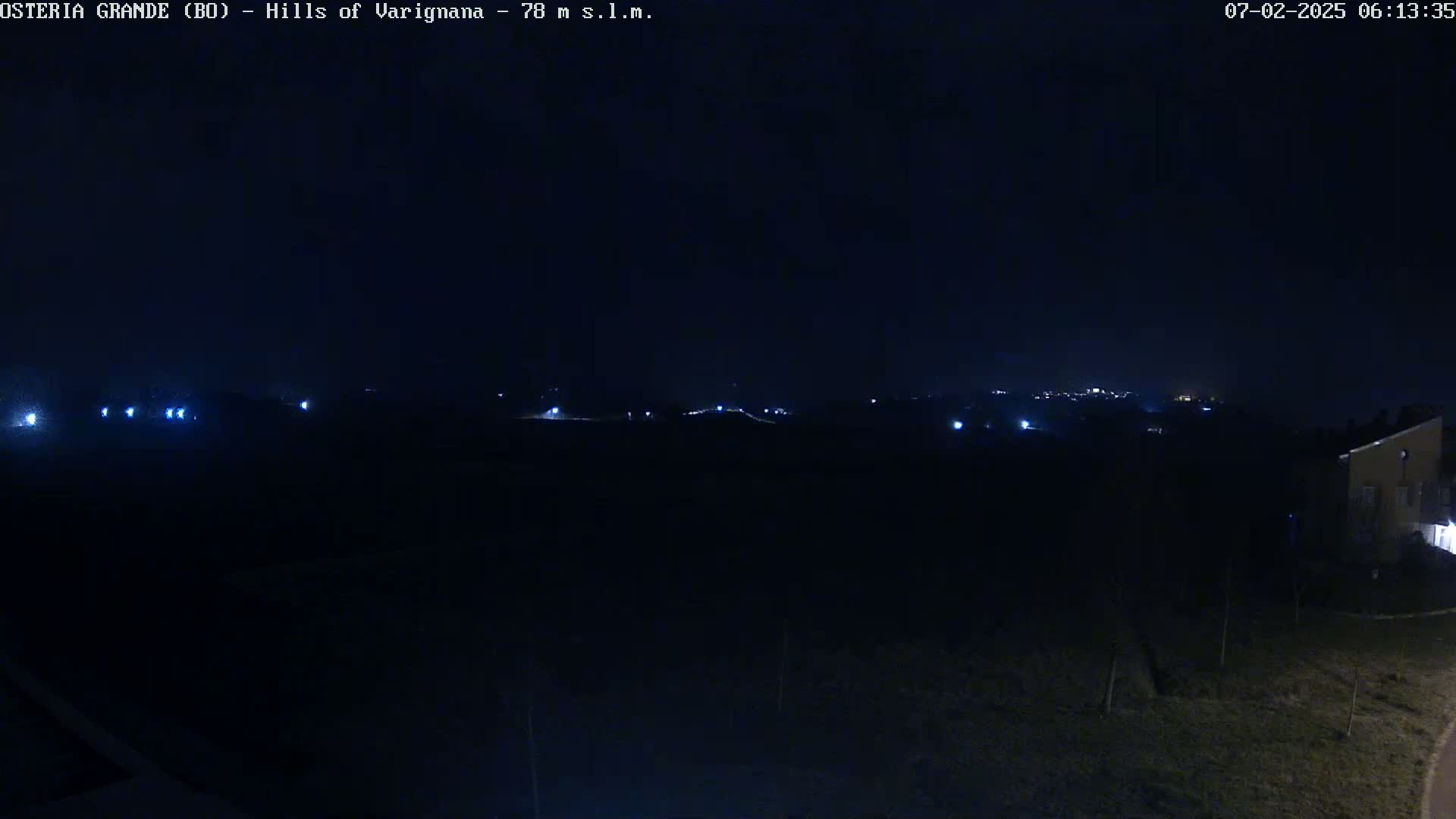 Osteria Grande, Castle San Pietro Live Cam - Bologna, Emilia-Romagna, Italy