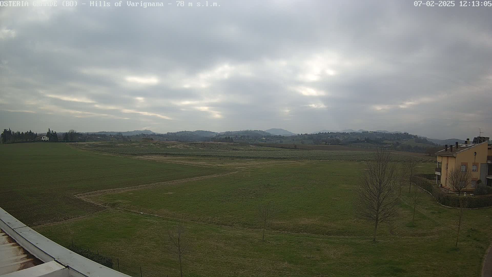 Osteria Grande, Castle San Pietro Live Cam - Bologna, Emilia-Romagna, Italy