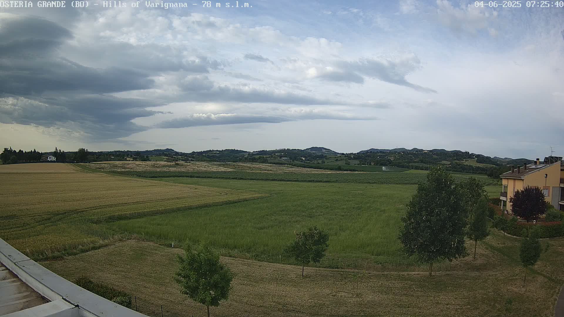 Osteria Grande, Castle San Pietro Live Cam - Bologna, Emilia-Romagna, Italy