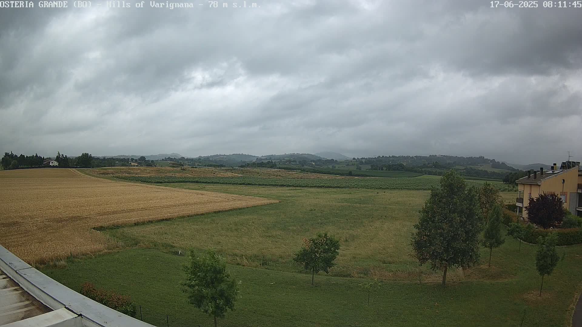 Osteria Grande, Castle San Pietro Live Cam - Bologna, Emilia-Romagna, Italy