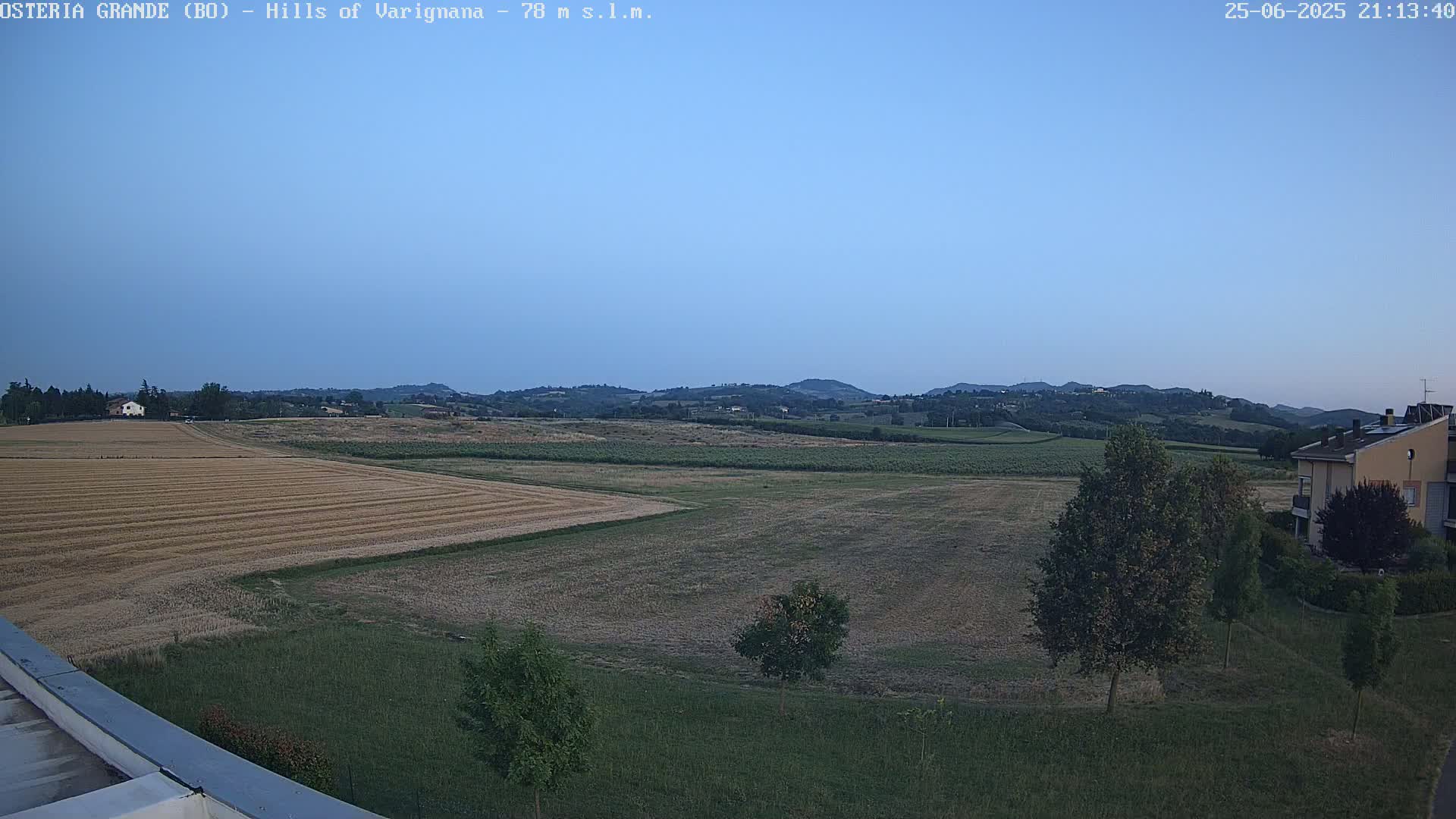 Osteria Grande, Castle San Pietro Live Cam - Bologna, Emilia-Romagna, Italy