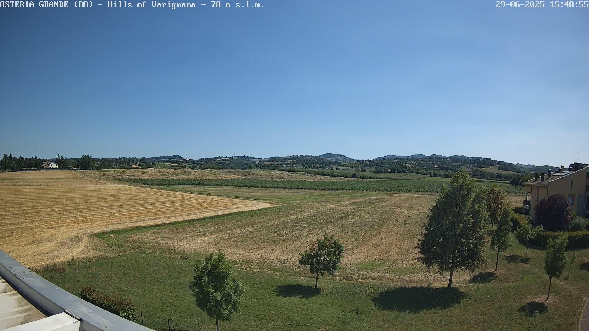 Osteria Grande, Castle San Pietro Live Cam - Bologna, Emilia-Romagna, Italy