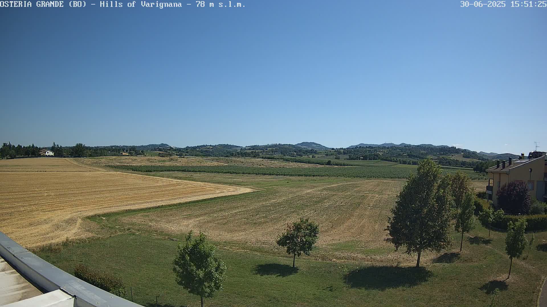 Osteria Grande, Castle San Pietro Live Cam - Bologna, Emilia-Romagna, Italy