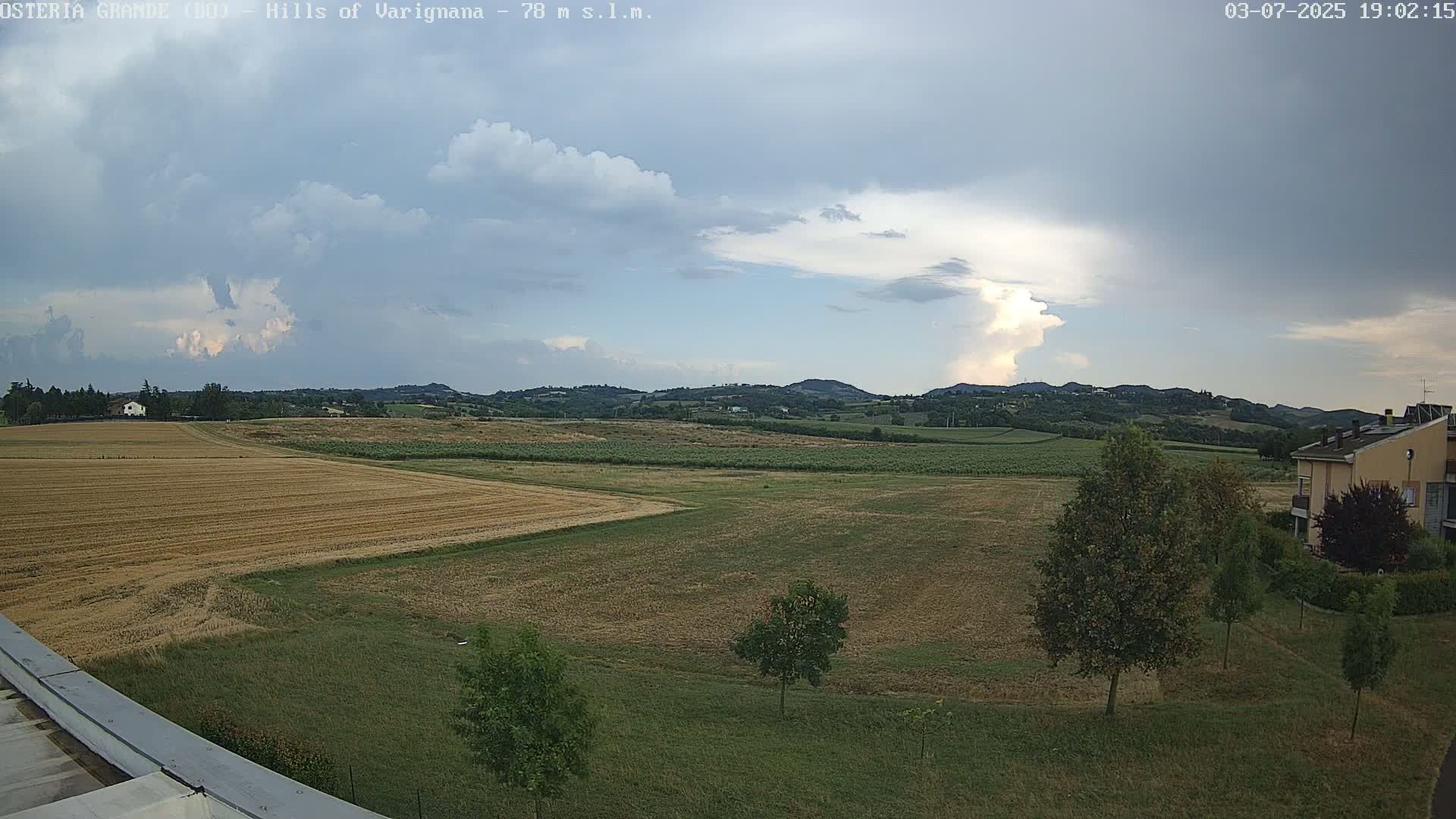 Osteria Grande, Castle San Pietro Live Cam - Bologna, Emilia-Romagna, Italy