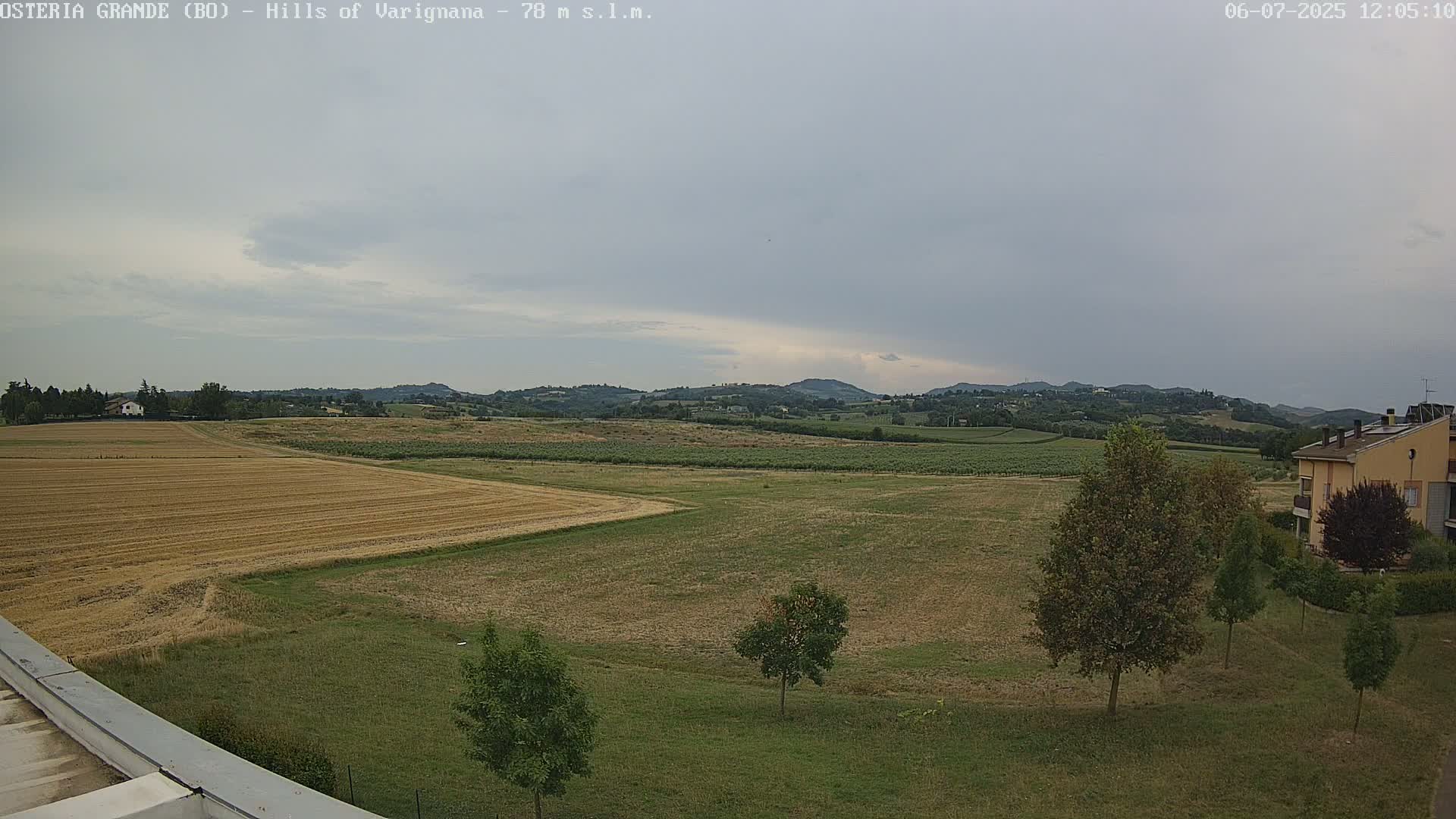 Osteria Grande, Castle San Pietro Live Cam - Bologna, Emilia-Romagna, Italy