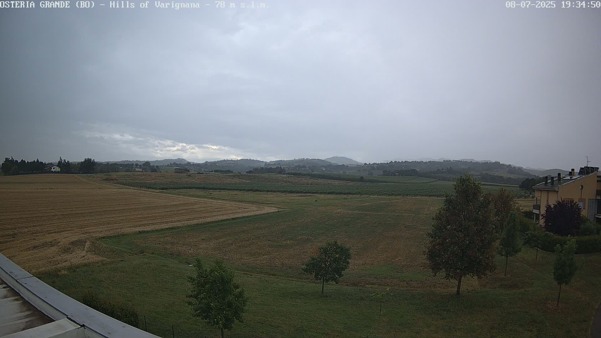 Osteria Grande, Castle San Pietro Live Cam - Bologna, Emilia-Romagna, Italy
