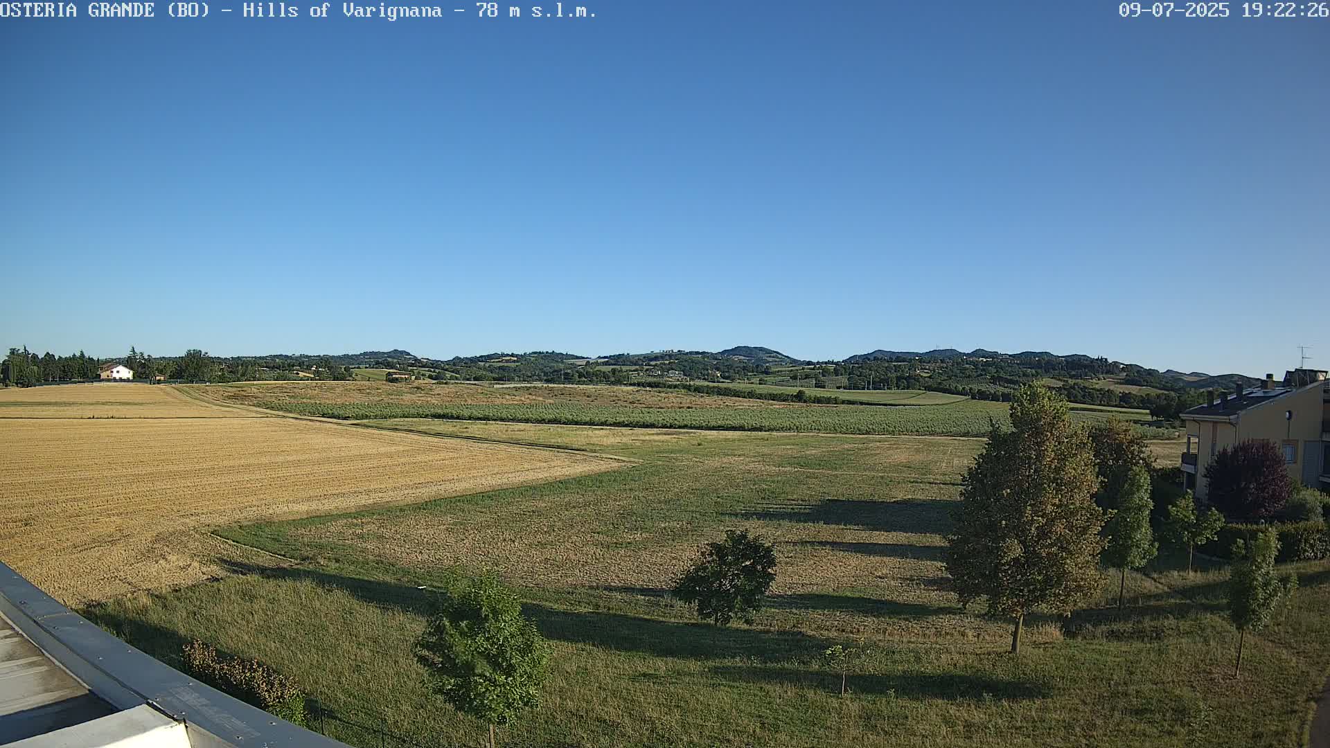 Osteria Grande, Castle San Pietro Live Cam - Bologna, Emilia-Romagna, Italy