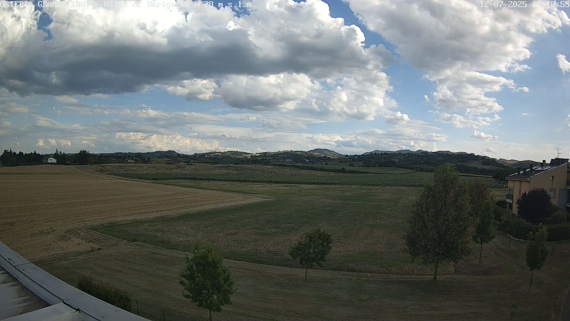 Osteria Grande, Castle San Pietro Live Cam - Bologna, Emilia-Romagna, Italy