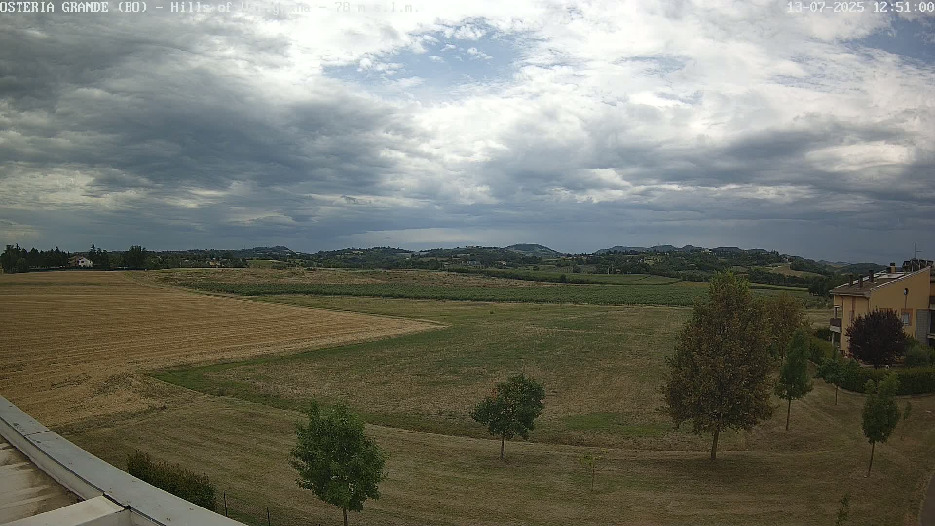 Osteria Grande, Castle San Pietro Live Cam - Bologna, Emilia-Romagna, Italy