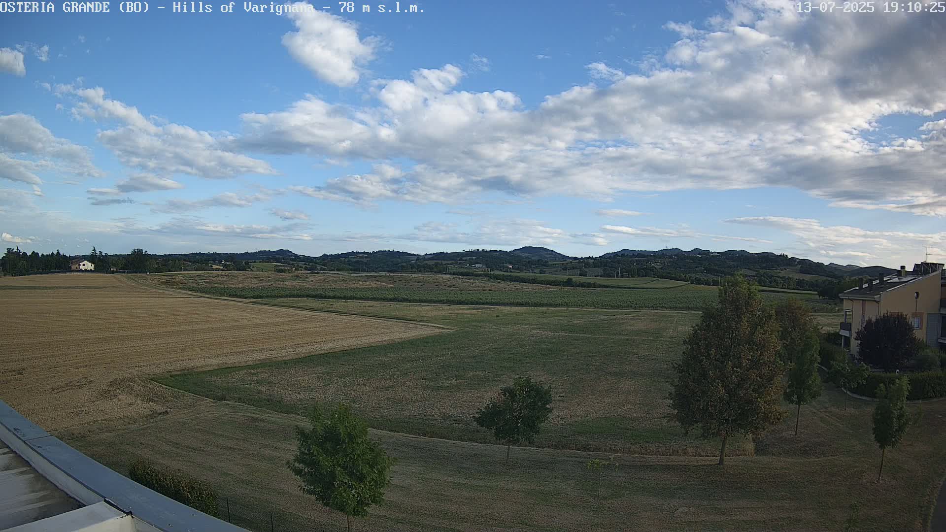 Osteria Grande, Castle San Pietro Live Cam - Bologna, Emilia-Romagna, Italy
