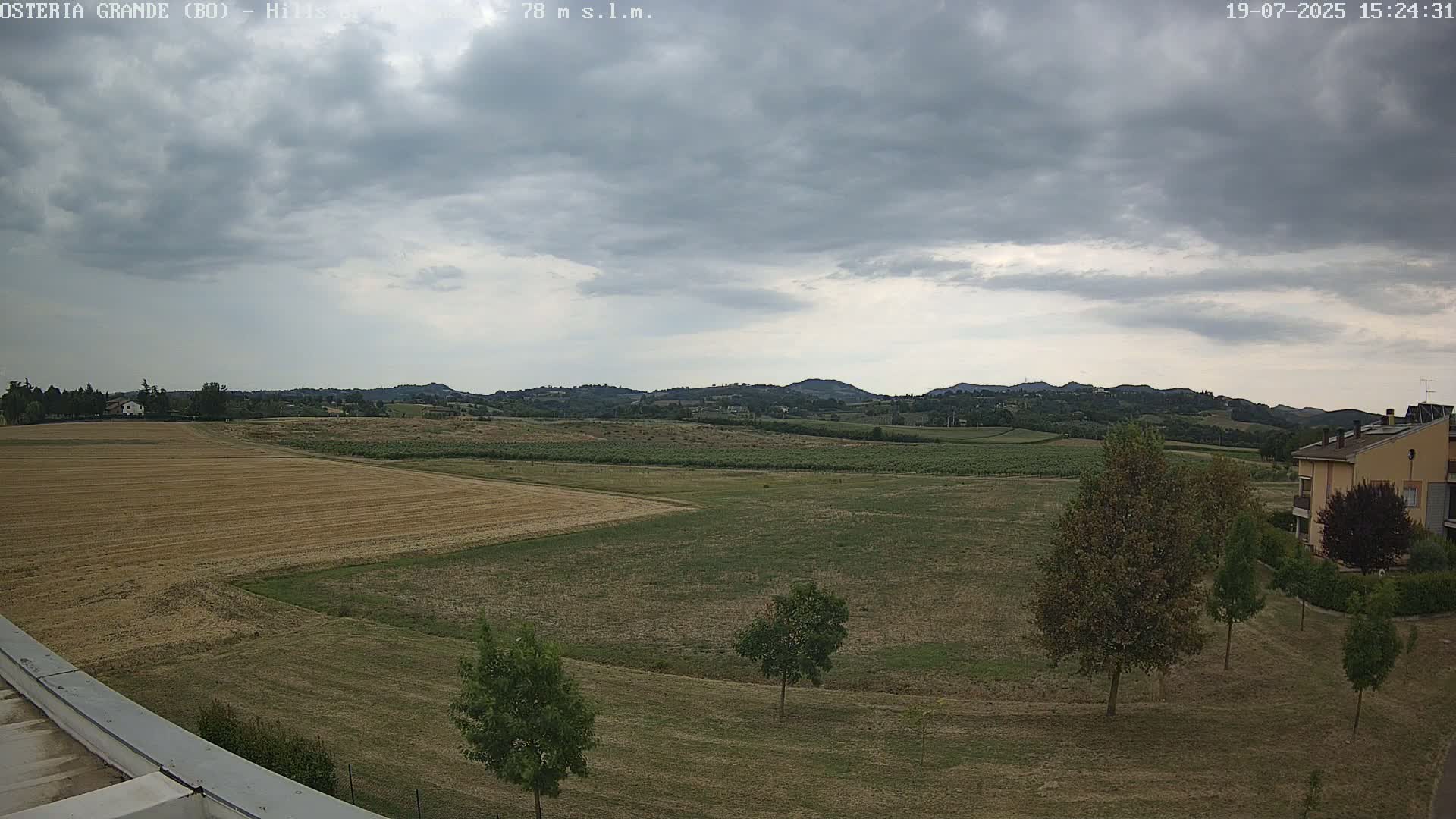 Osteria Grande, Castle San Pietro Live Cam - Bologna, Emilia-Romagna, Italy