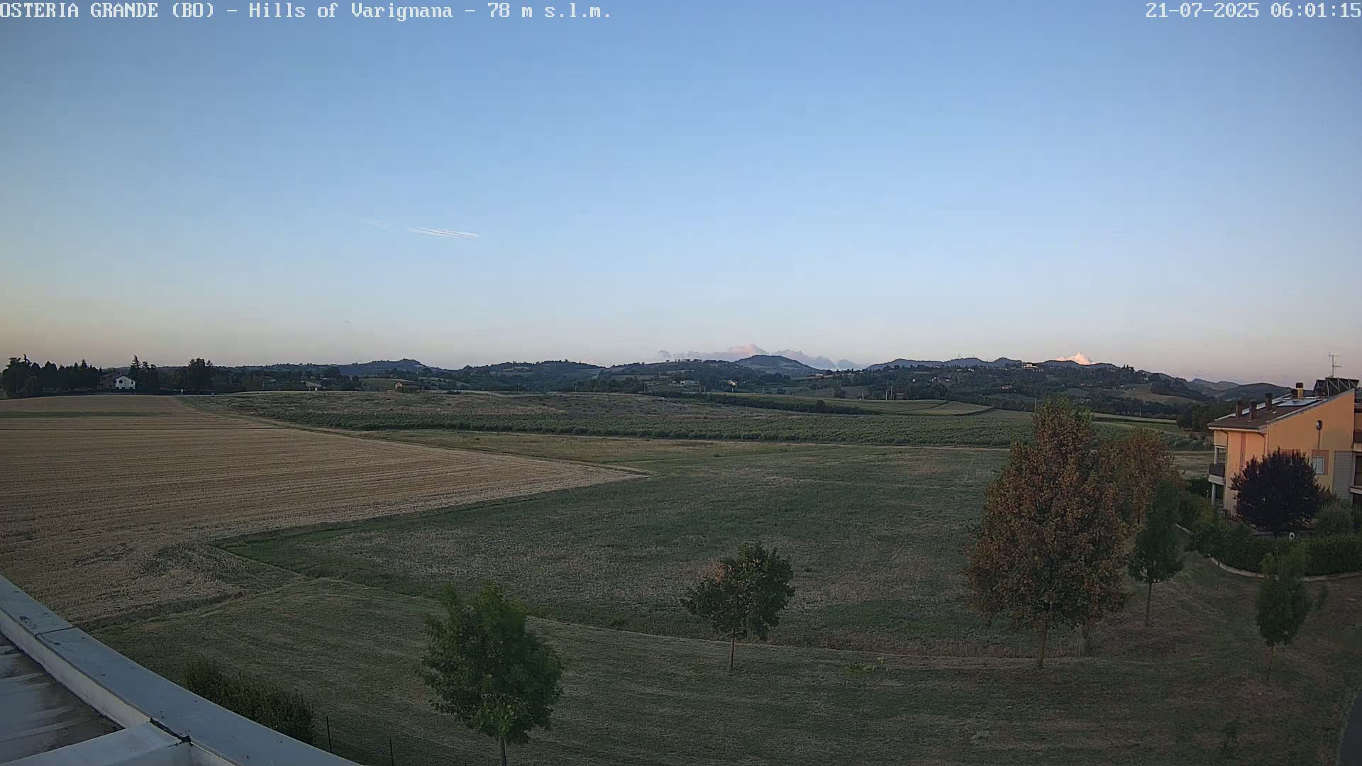 Osteria Grande, Castle San Pietro Live Cam - Bologna, Emilia-Romagna, Italy