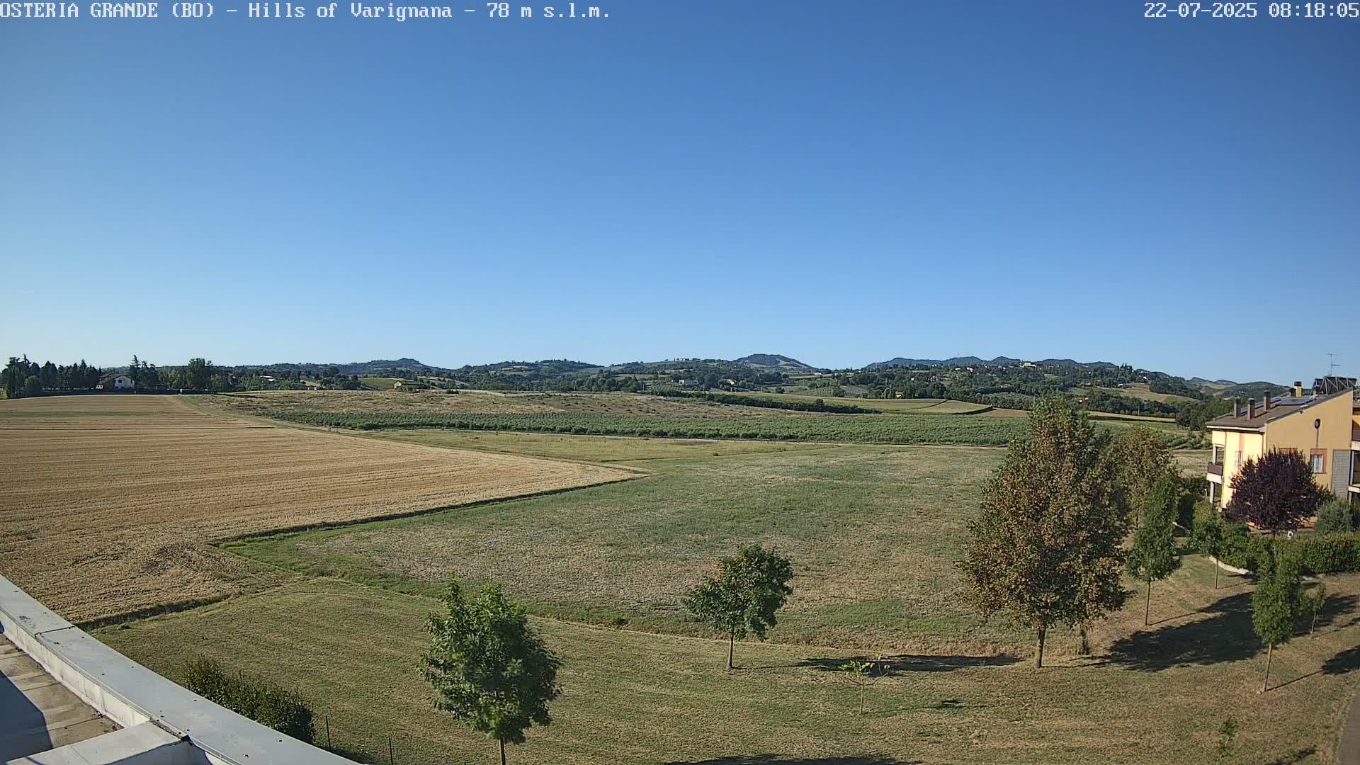 Osteria Grande, Castle San Pietro Live Cam - Bologna, Emilia-Romagna, Italy