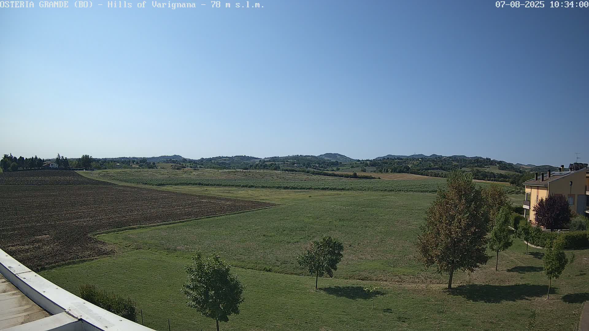 Osteria Grande, Castle San Pietro Live Cam - Bologna, Emilia-Romagna, Italy