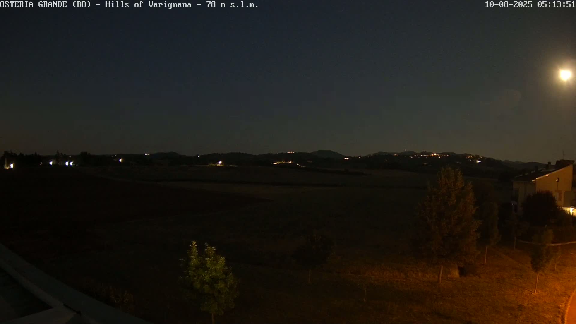 Osteria Grande, Castle San Pietro Live Cam - Bologna, Emilia-Romagna, Italy