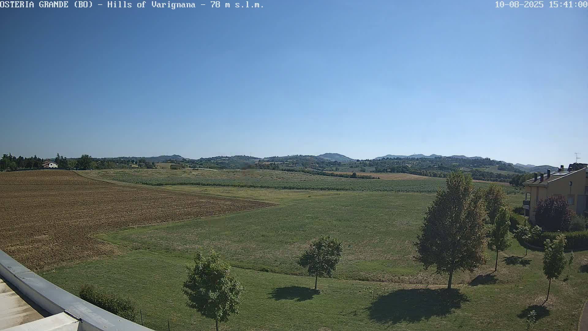 Osteria Grande, Castle San Pietro Live Cam - Bologna, Emilia-Romagna, Italy