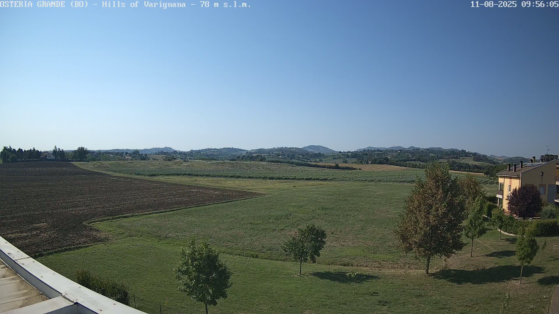 Osteria Grande, Castle San Pietro Live Cam - Bologna, Emilia-Romagna, Italy